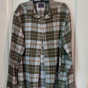 UNTUCKit Green Plaid Flannel Shirt
